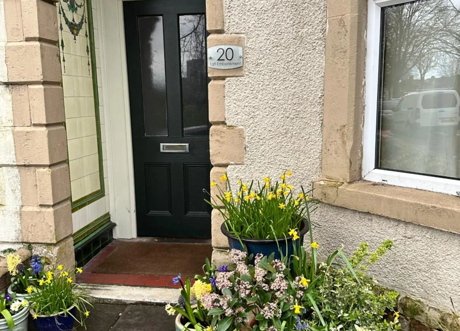 Tranquil Garden Apartment In The Heart Of The City Cardiff United Kingdom